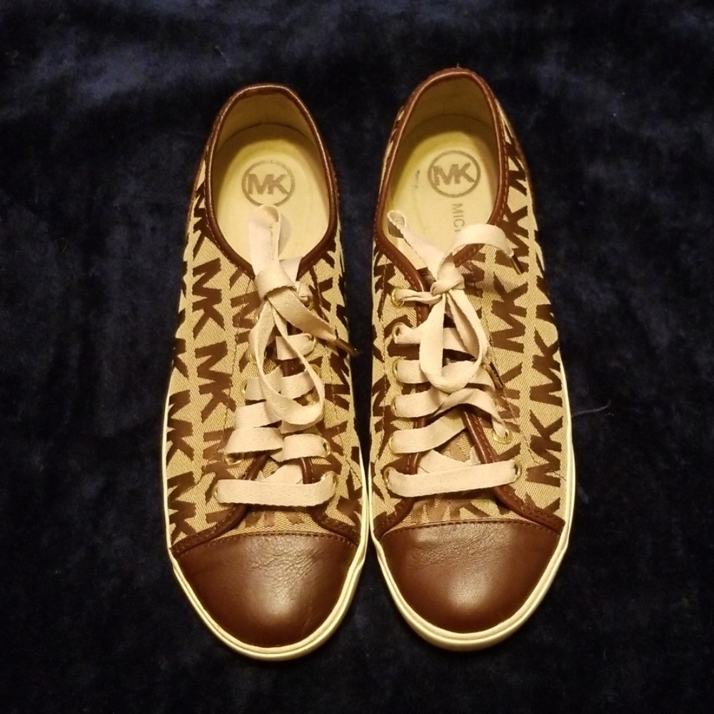 Michael Kors Signature Casual Sneakers